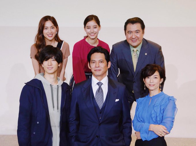 Suits スーツ 織田裕二 中島裕翔 鈴木保奈美 中村アン 衣装が素敵すぎて調べてみました ドラマnavi